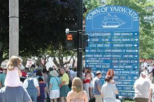 Town sign of Yarmouth, Maine Town sign of Yarmouth, Maine